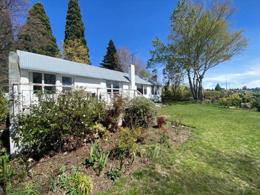 Garden - Tekapo Holiday home *